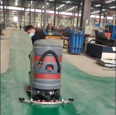 車間地坪清理困難？該怎么選擇合適的洗地機呢？